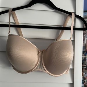 Chantelle Basic Invisible T Shirt bra 34DDD